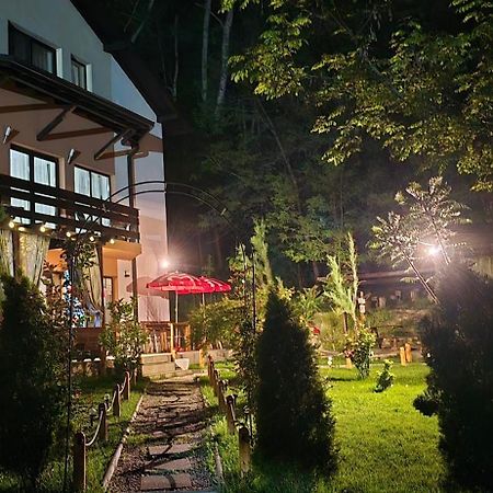 Pensiunea Lui Calin Ocnele Mari Bagian luar foto